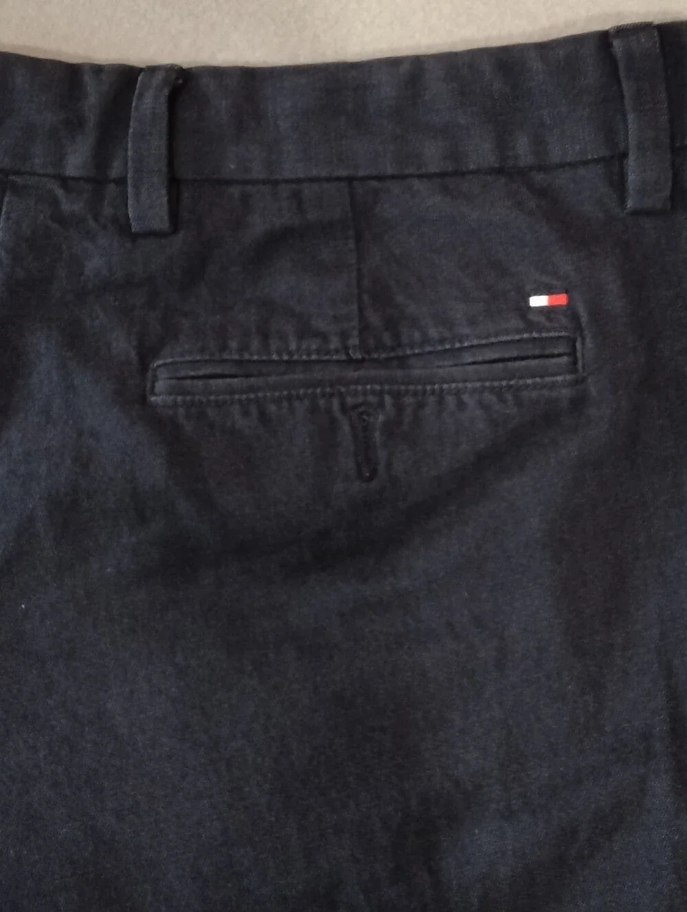 Tommy Hilfiger Slim Fit Chino Pants Mens 34X32 Navy Blue Cotton Mid Rise